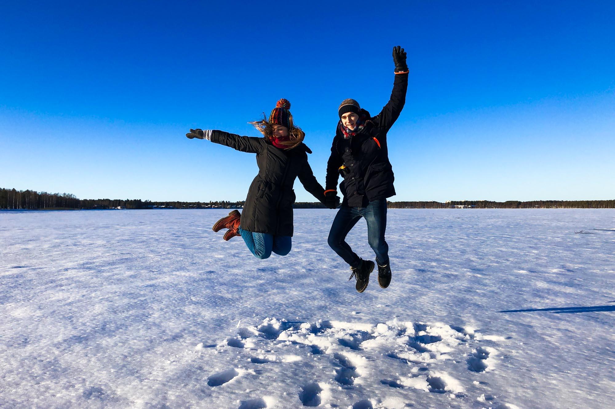 OuluLakeJump